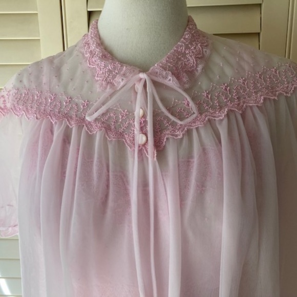 Vintage Seamprufe Waltz Length Peignoir Set - Picture 5 of 14